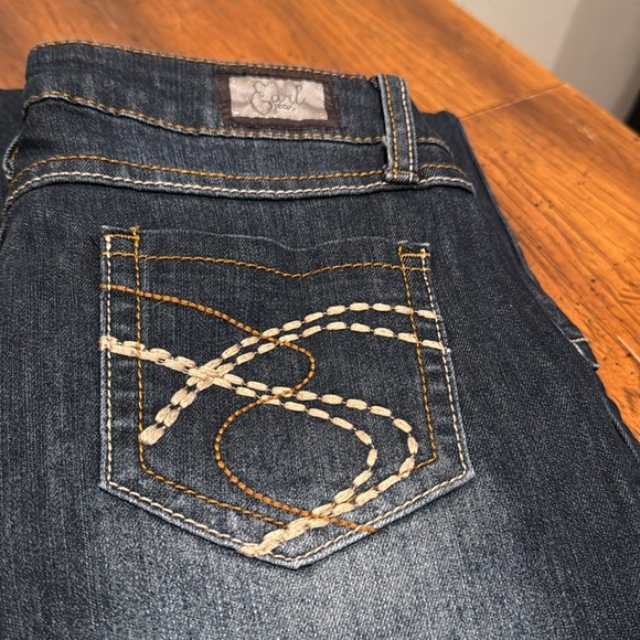 Earl Jean size 3, juniors - Picture 7 of 8